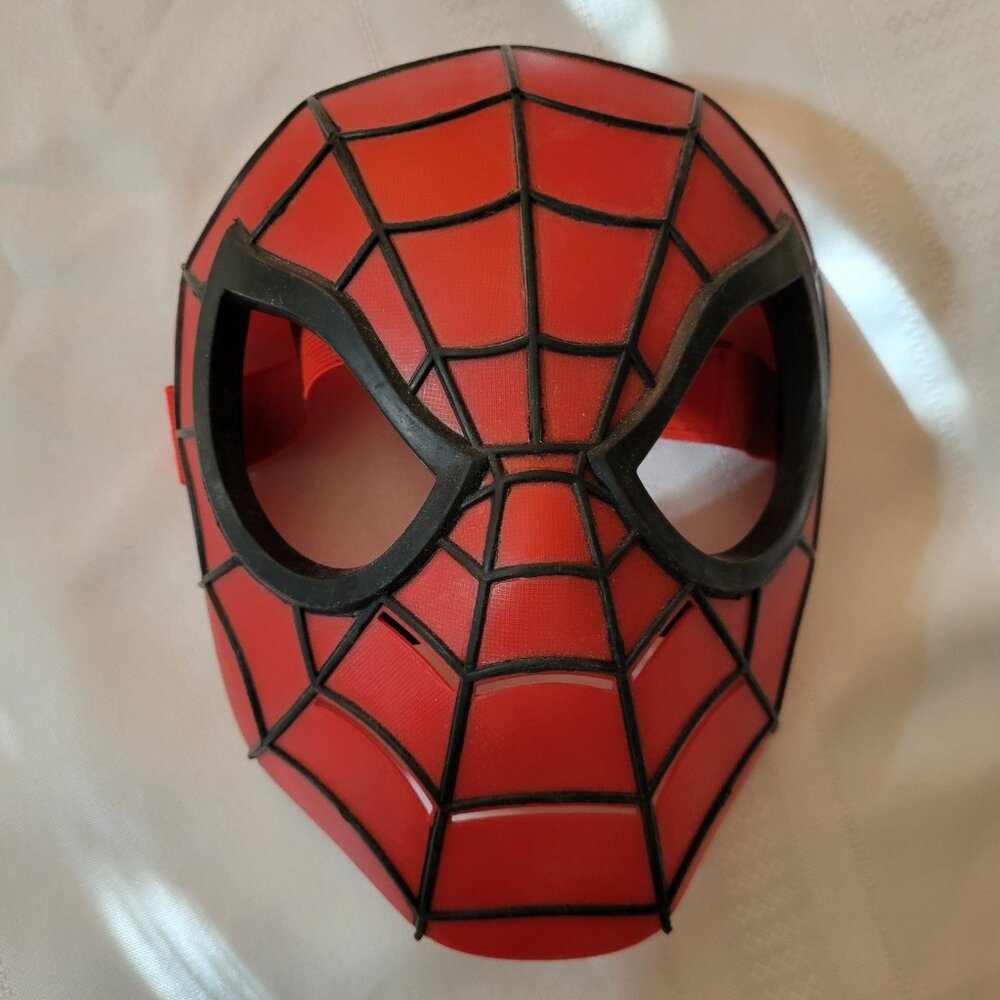 Hasbro Marvel 2010 Used Spiderman Mask Easy Close adjustable strap. Mixed Z30